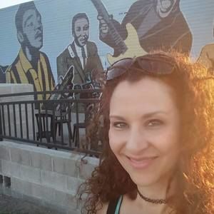 Meet your Posher, April